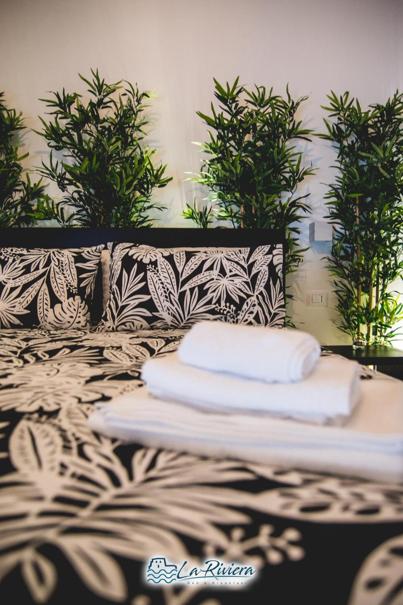 La Riviera Bed & Breakfast Scalea Bagian luar foto